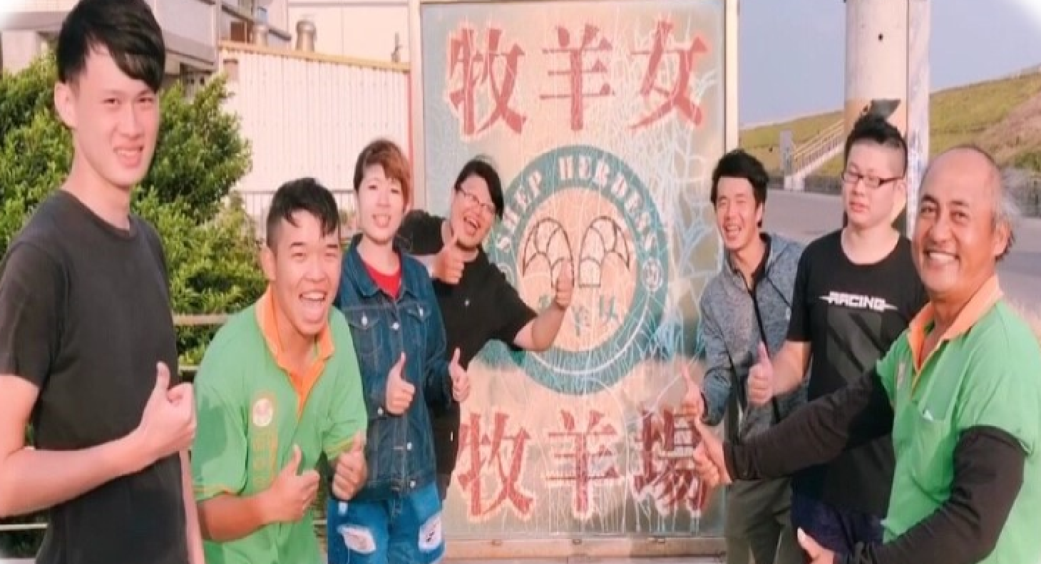 南開科技大學舉辦職場達人專訪競賽學生訪問畜牧業達人